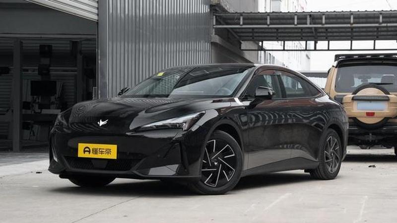 比亚迪海豹06EV最新消息，纯电动中型车，续航最高可达545公里