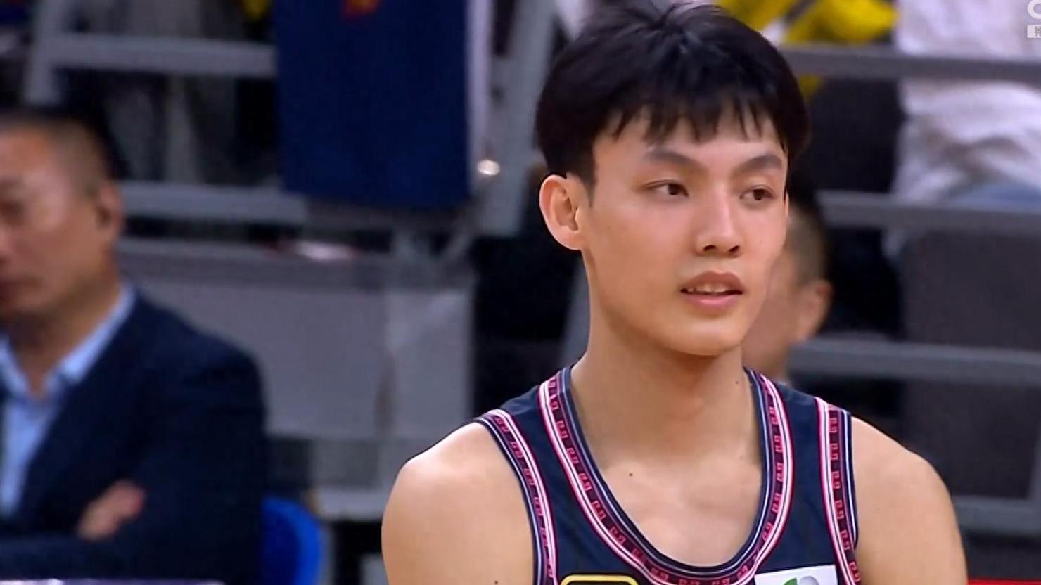徐杰位居第9，曾凡博凭20分跃居第二！周琦和廖三宁也上榜，你猜他们排第几？