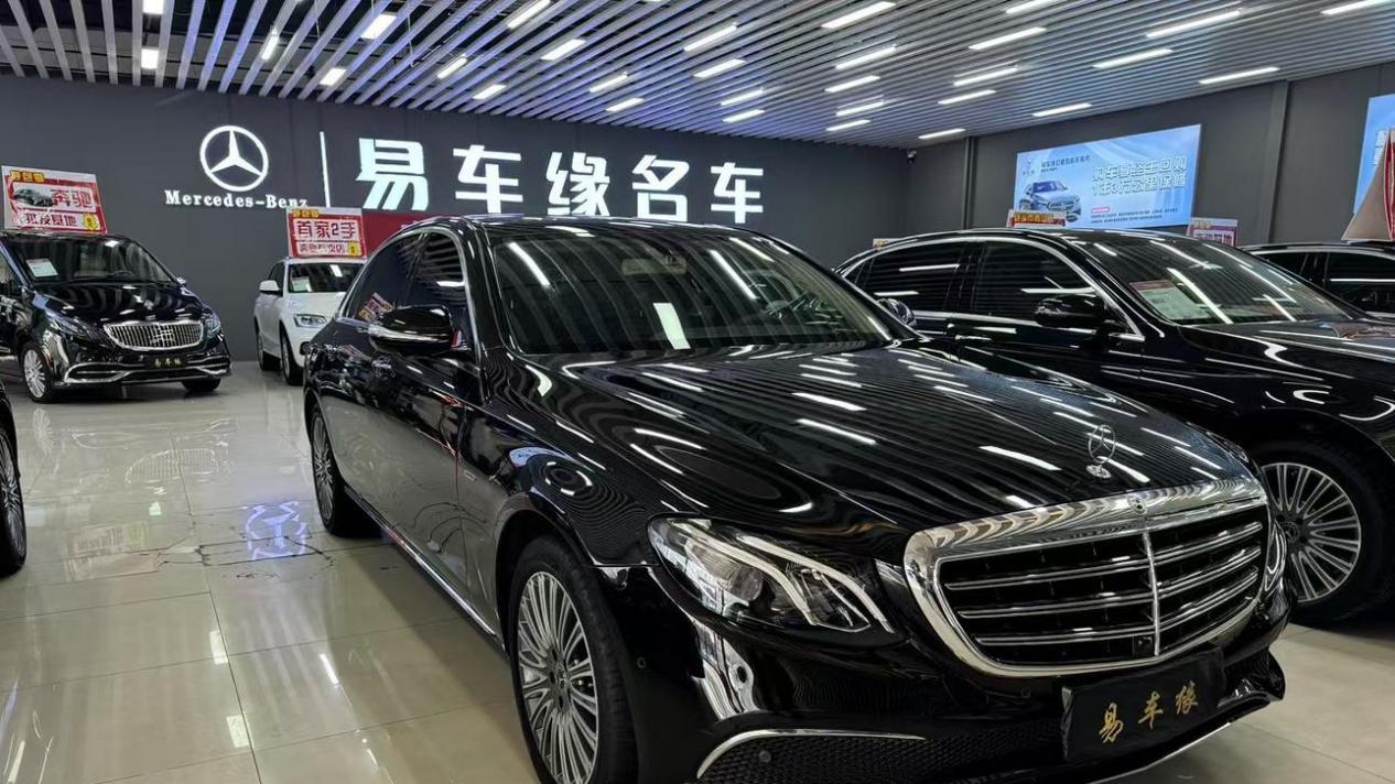 30万出头的豪华轿车之选，2020款奔驰E级E300L了解一下？