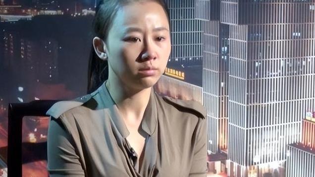 13年香港美女主持发文《我被大老虎霸占的4年》：每天一万不开心