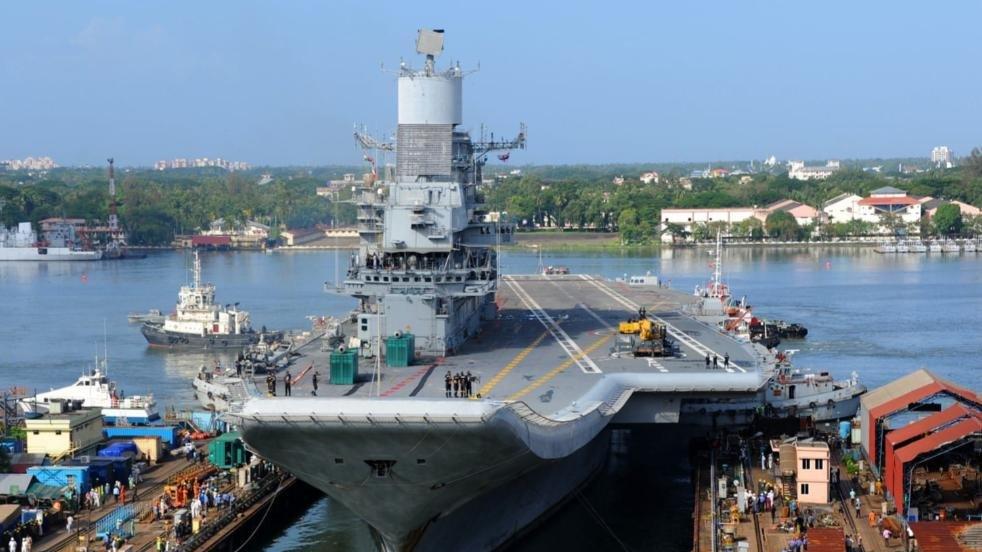 印度自夸国产航母领先世界十年，扬言能硬刚美国，横扫太平洋