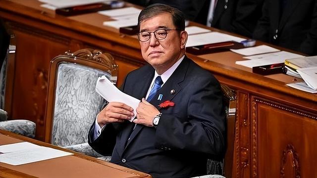 特朗普政府突然宣布“对等关税”政策正式实施，谁在强硬谁在让步