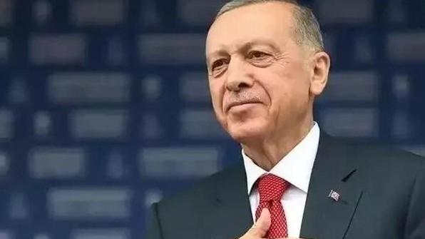 美国推库尔德人入坑！朱拉尼吞并SDF，土耳其乐开花！