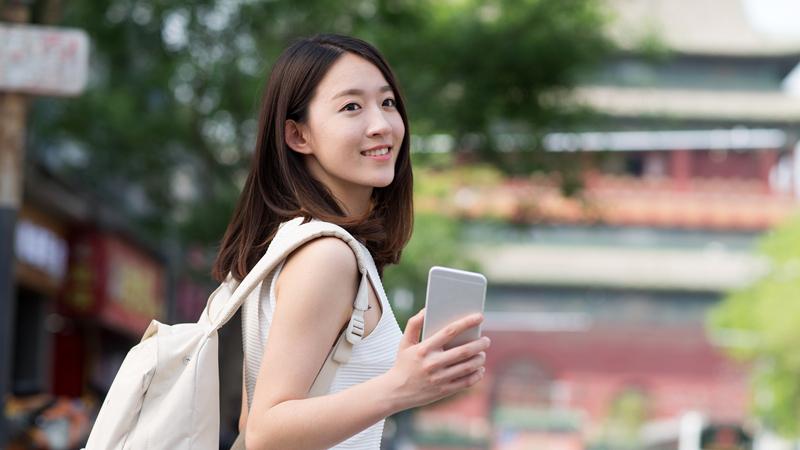 三胎后回娘家住10天，弟媳妇让我拿生活费1000，我老公接我回家