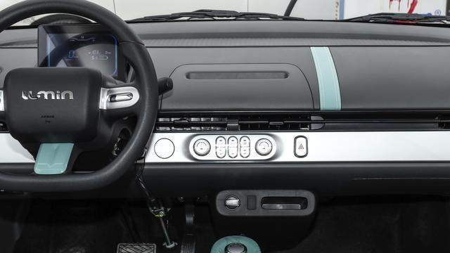 长安糯玉米：适合年轻人的第一台电动车？