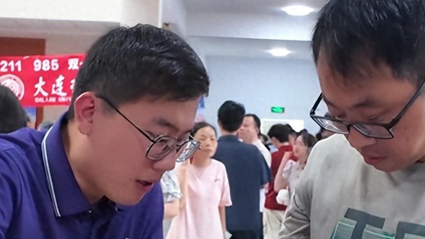 出分当天清北抢人，东北高校却因这事儿冲上热搜