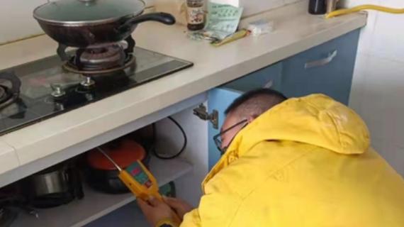 一居民投诉燃气公司编造马上改气谎言，诱骗居民购买燃具？