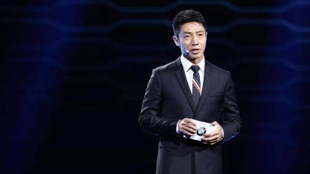 央视名嘴的爱情往事：撒贝宁与涂经纬，遗憾终成青春记忆？