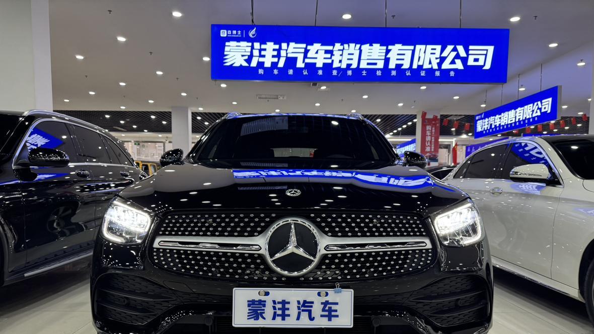 一手奔驰GLC300，3万公里，32.8万，适合家用吗？