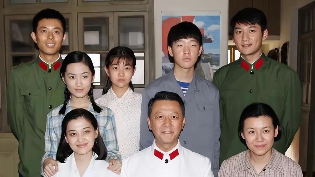 《父母爱情》亚菲看似强势凌厉，其实内心至善，几件小事尽显无遗