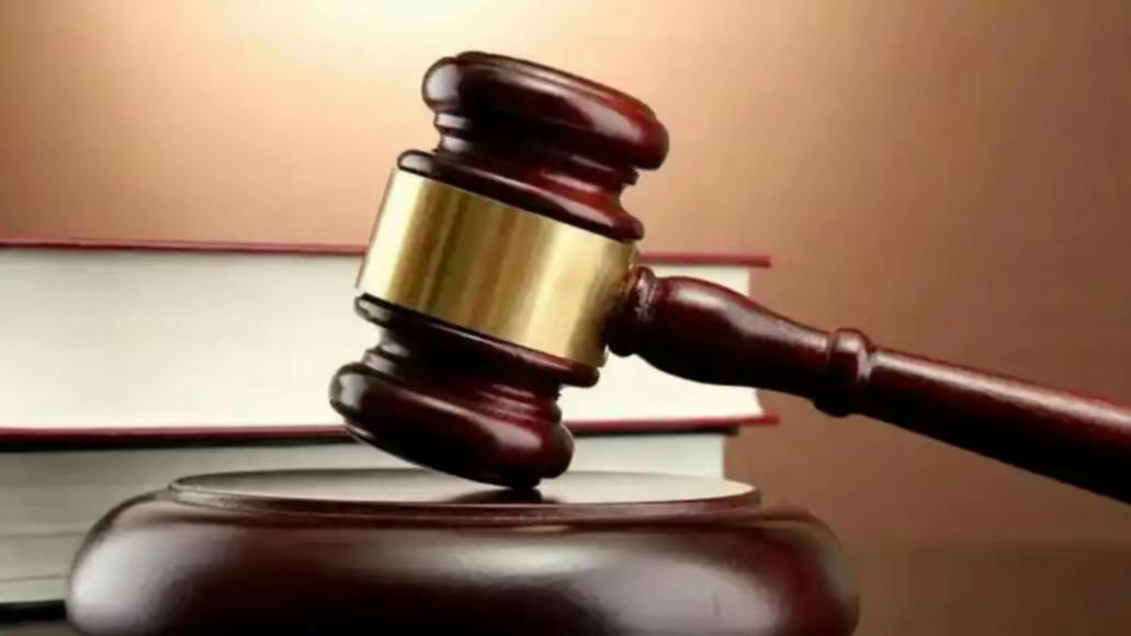 女子转身与男子相撞获赔7万: 利于人们保持距离，弊于滋生碰瓷