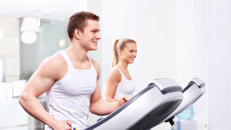 谈婚论嫁时，她发现他是妈宝男：这场婚姻，我不敢赌