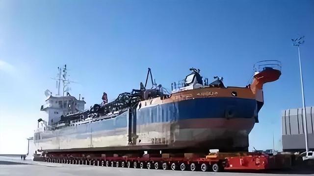 世界最大！中国航母专用车，1152个车轮载重超50000吨，只租不卖
