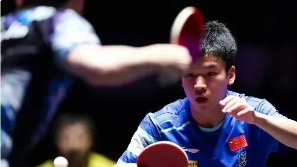 国乒小将向鹏仁川夺冠：老将状态堪忧，新人教练组合成关键