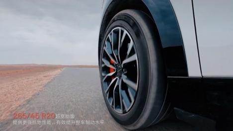 吐鲁番高温烤验下，极氪 7X 三电系统如何秀出科技硬实力？