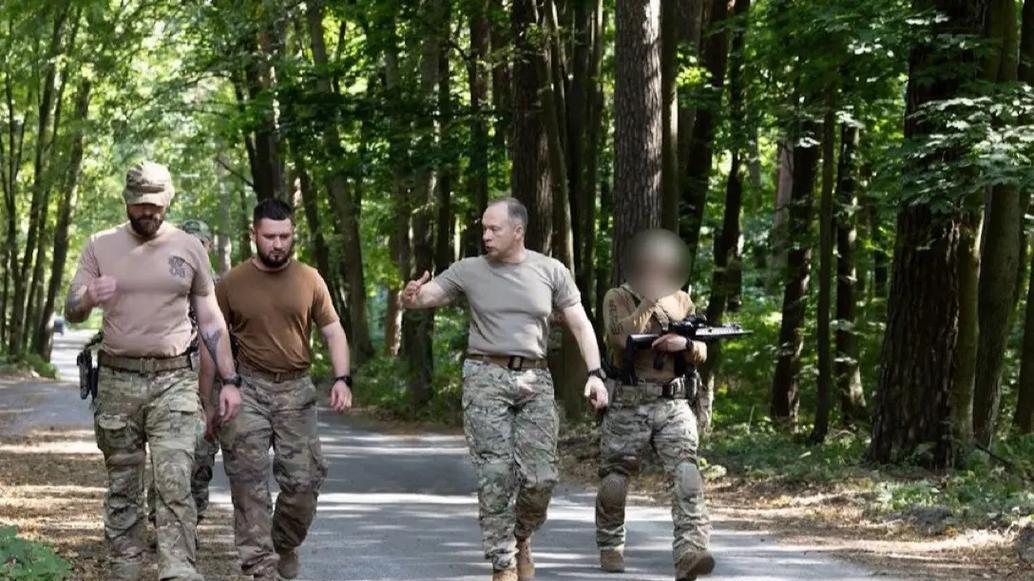 硝烟里的血色契约：乌克兰用稀土命脉，能否点燃破碎山河的重生之火？