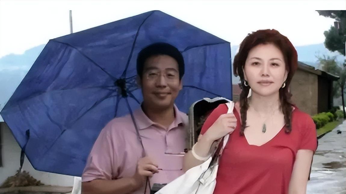 央视主播方静：一生未婚无儿无女，患癌早逝留父母心痛不已