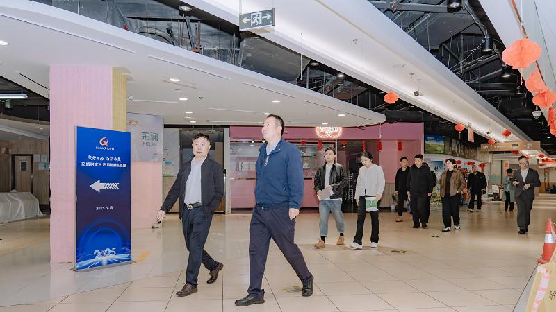 西安科技大学高新学院赴海丝电商产业园开展专项洽谈