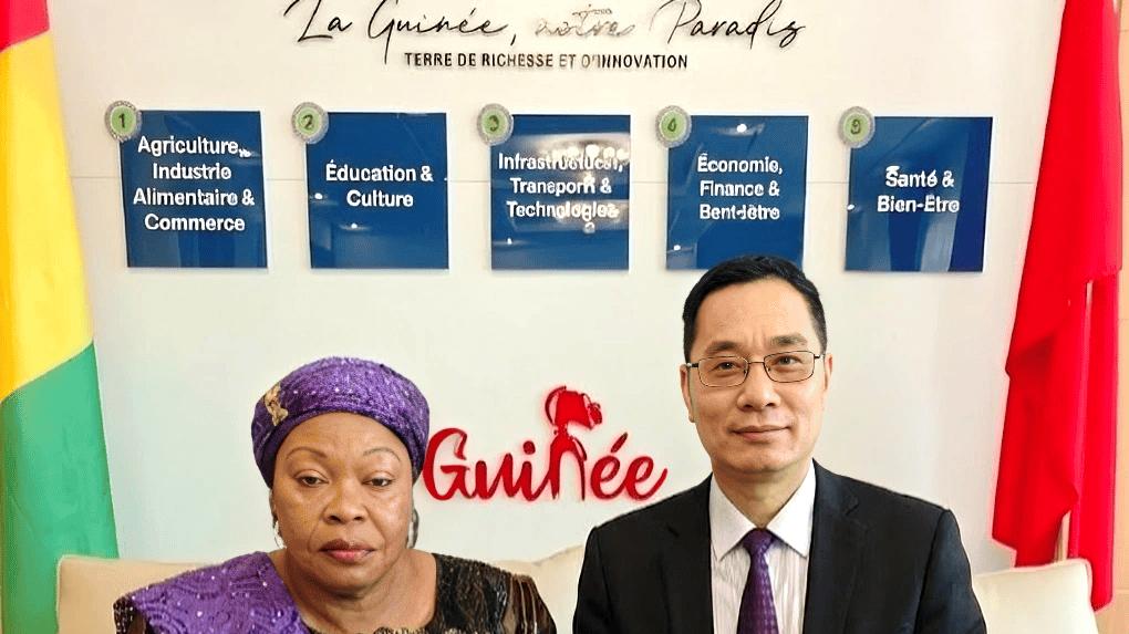 李洪武受聘为几内亚共和国驻华大使馆文化顾问