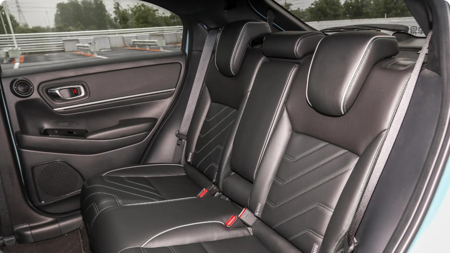 本田“王炸”SUV，静如高铁，一公里7分，17万起省电王