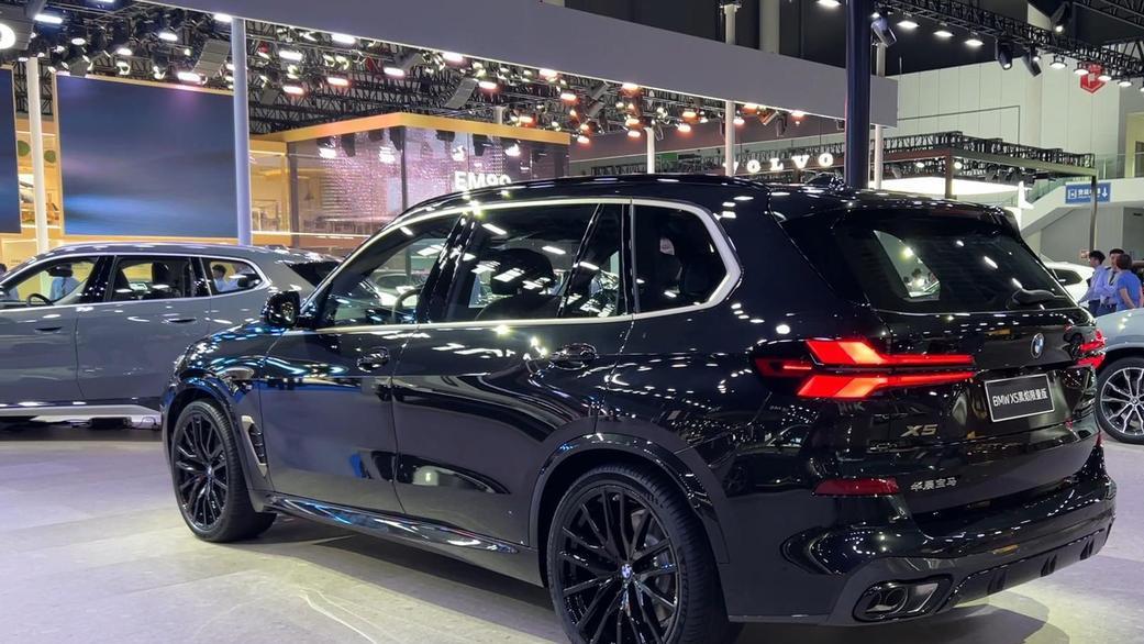 宝马X5彻底急了！直接狂降十万，这价格谁能忍住不心动？