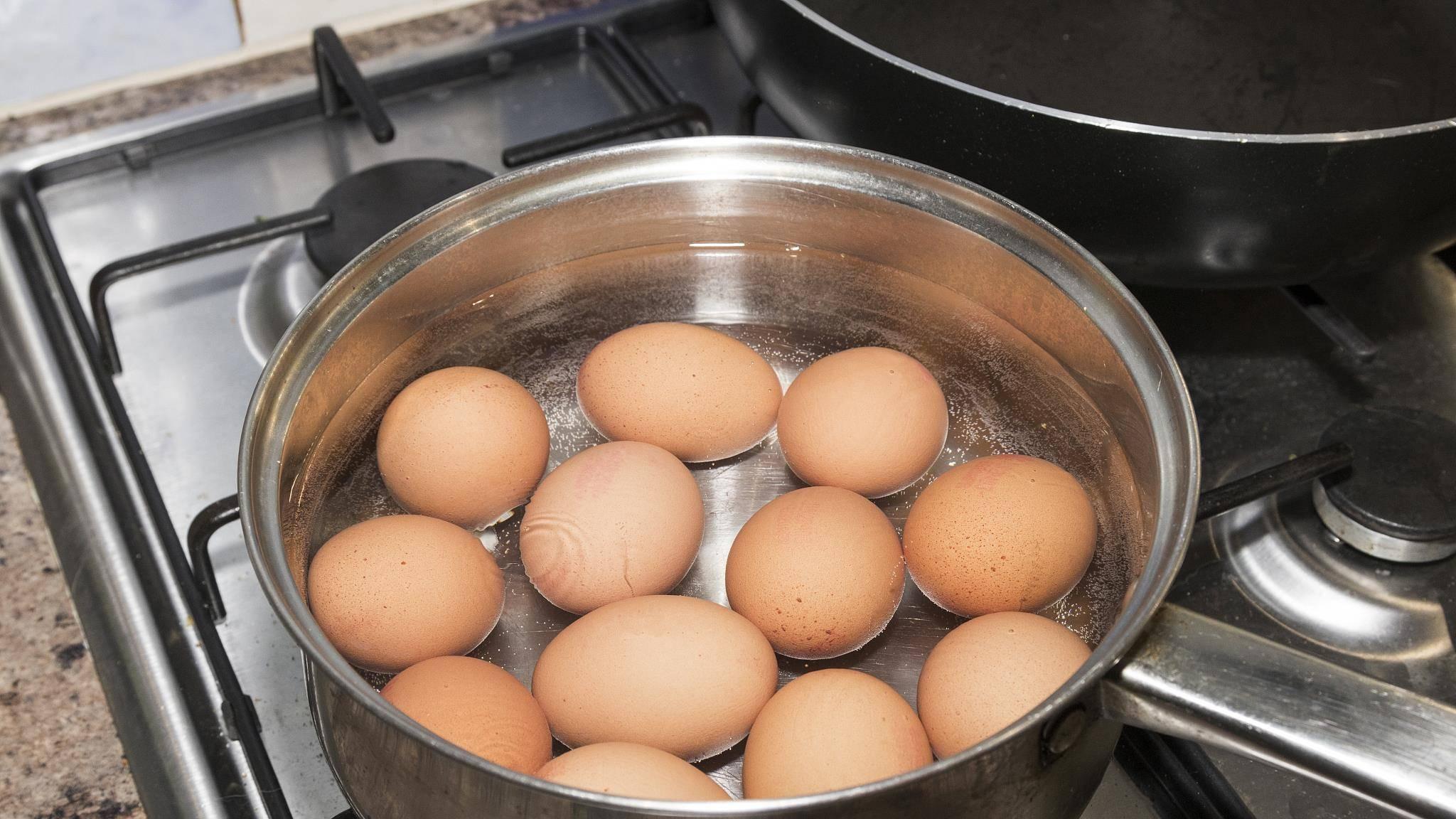 每天吃40个鸡蛋，天天吃连续吃5年，爱吃鸡蛋到底好不好？