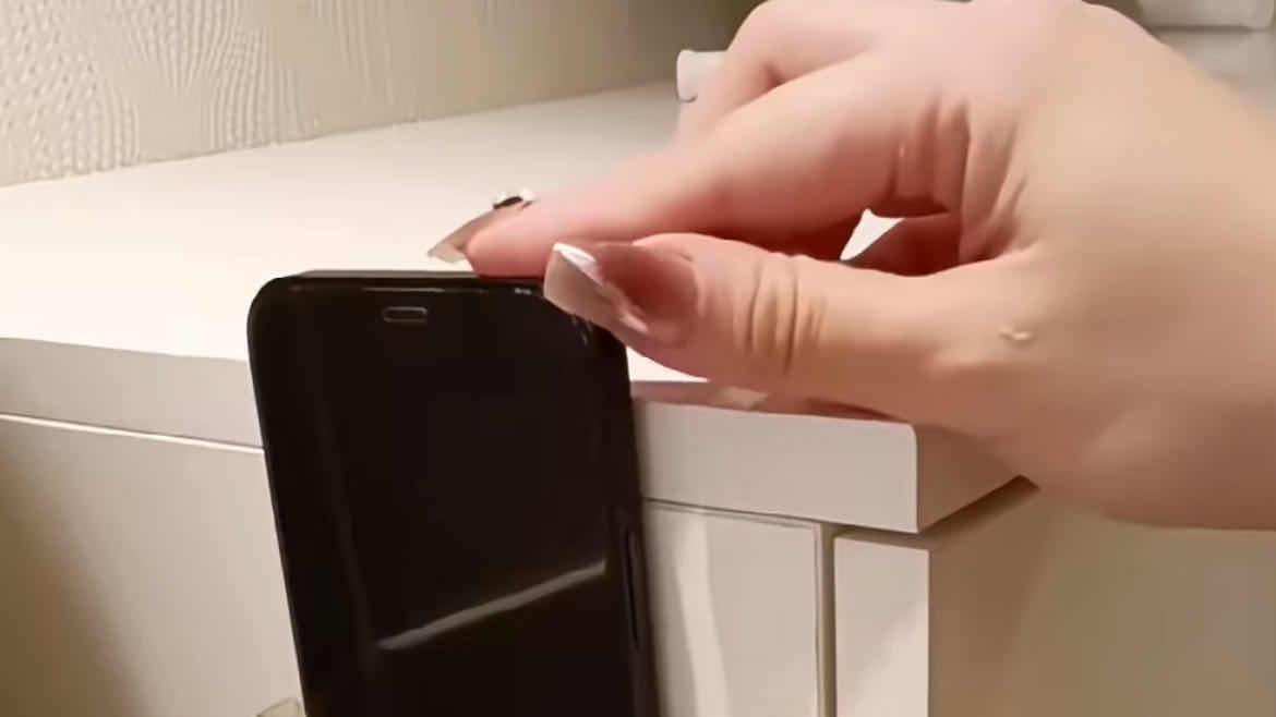 旧手机壳变废为宝？环保又创意的十种妙用，你绝对想不到！