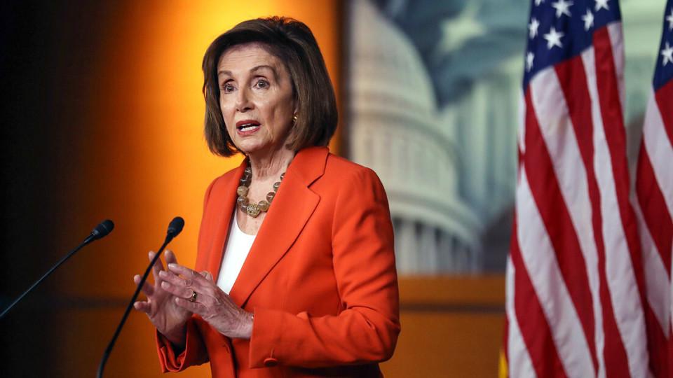 佩洛西放言：民主党2026年将重夺众议院，杰弗里斯或成新议长
