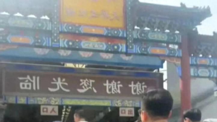 汪小菲为玥儿购置香奈儿包，与具俊晔的手工包对比，S妈难辨优劣