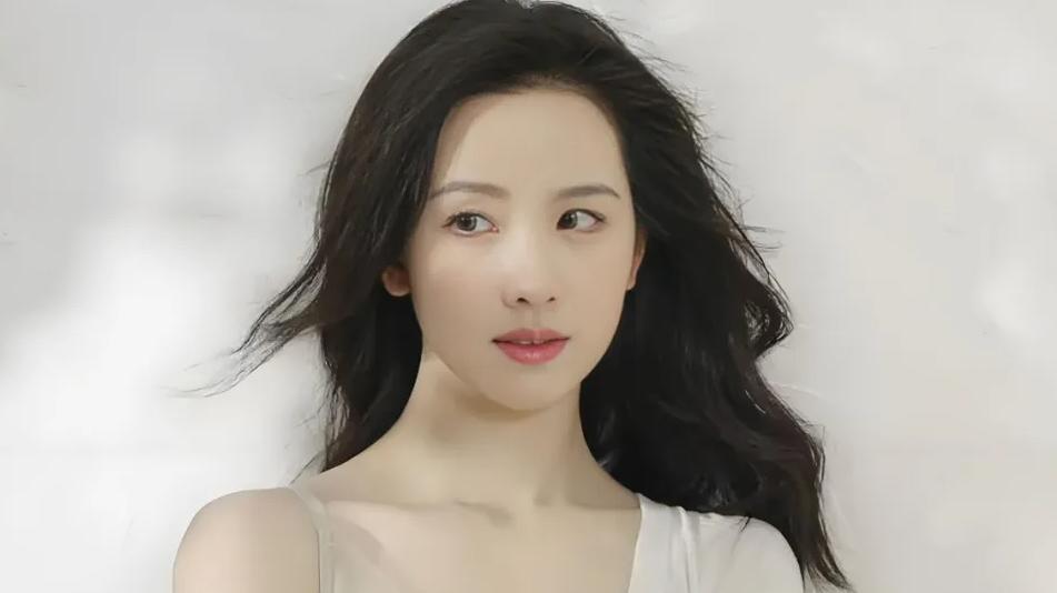 韩国艺人时装周待遇好？张婧仪和文淇？杨幂的人品？李昀锐孟子义三搭？陈都灵很直？赵今麦和刘浩存？