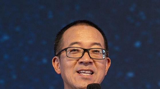 老板在南极，员工在加班！种种迹象表明，俞敏洪真没把员工当回事