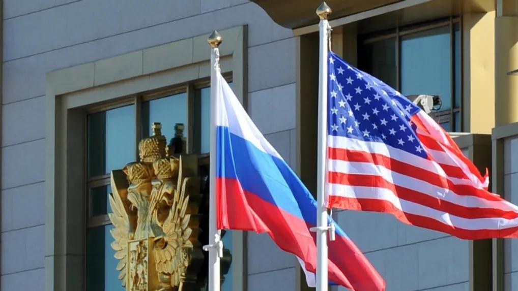 特朗普打响第一枪，俄内部传杂音，联俄遏华开始？中方反逼美买单