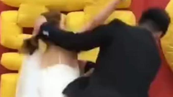 结婚当天竟因剩菜家暴！新娘报警坚决离婚，这事你怎么看？