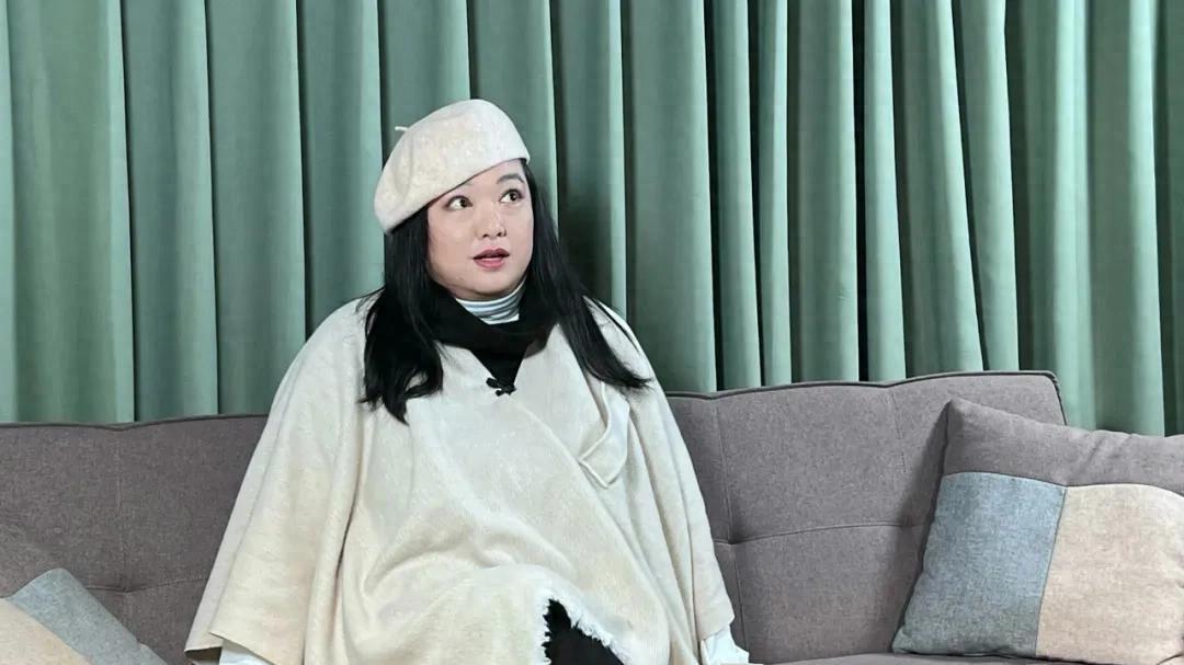 曾被金庸先生赞美的港姐，李珊珊的灿烂重生