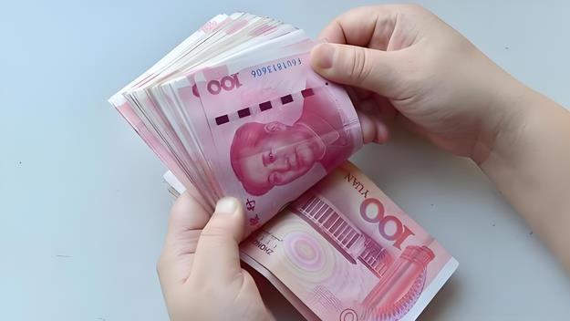 新型啃老正在全国蔓延：孩子不上班也不伸手要钱，3000块能活