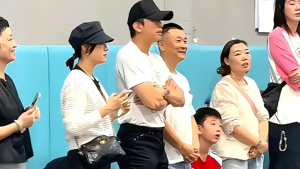 Vogue盛典C位风波，众多实力女星为何缺席？孙俪零绯闻生活引深思