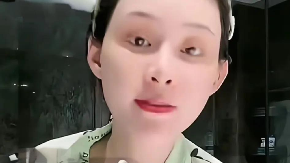 得亏汪小菲没娶这个女人，公然叫嚣：我有身材，我有钱、车、房！