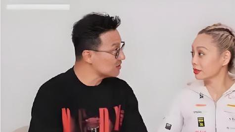 宁静直播拆台综艺牵手门：当耿直美人撞上中年偶像剧套路