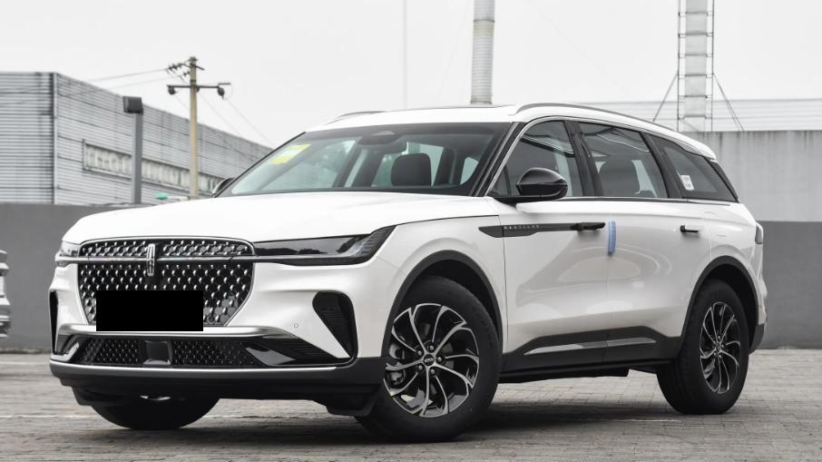 标配四驱系统，还有2.0T发动机加持，25款林肯航海家值得选吗？