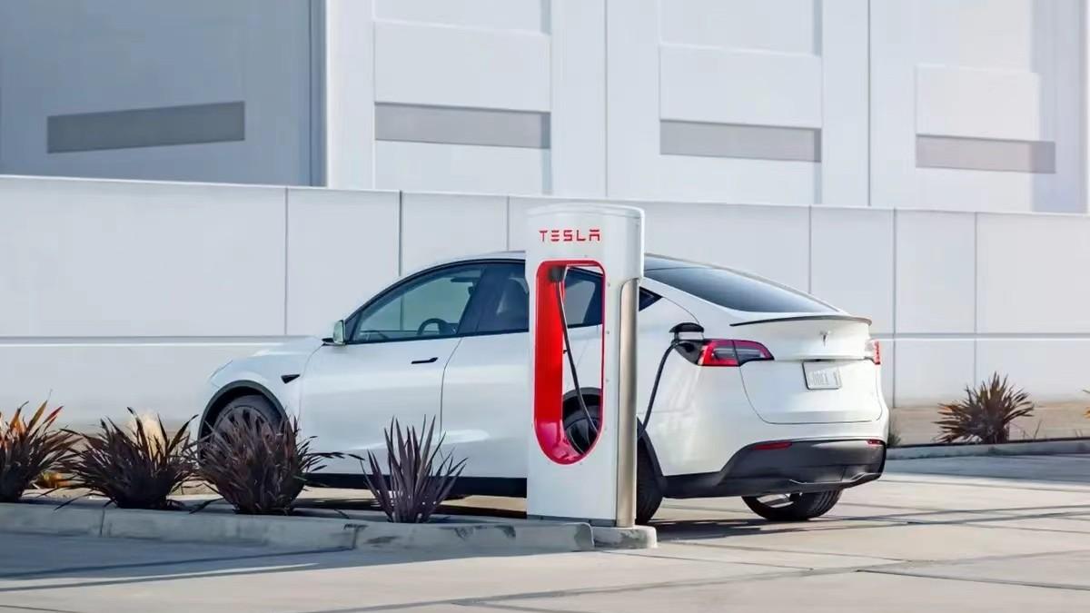 花3万块买“看不见”的高阶智驾，到底是“远见”还是“冤大头”