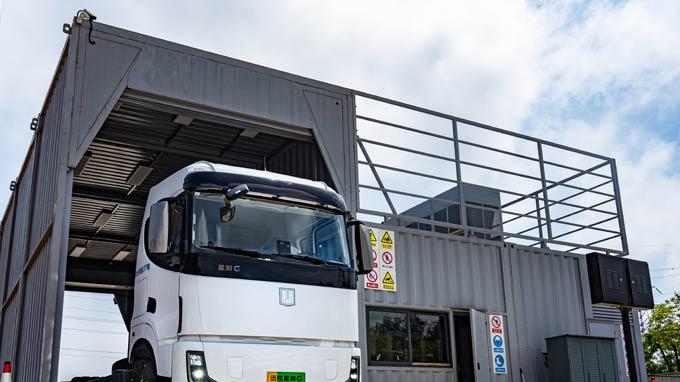 远程星瀚G超级电动牵引车：三重技术突破重构电动重卡产业逻辑