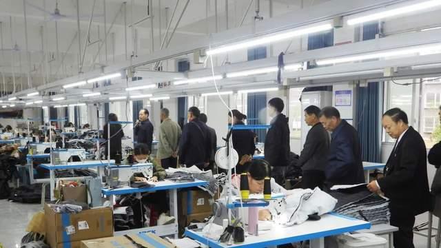 四川省巴中市化成镇学习贯彻党的二十届四中全会精神