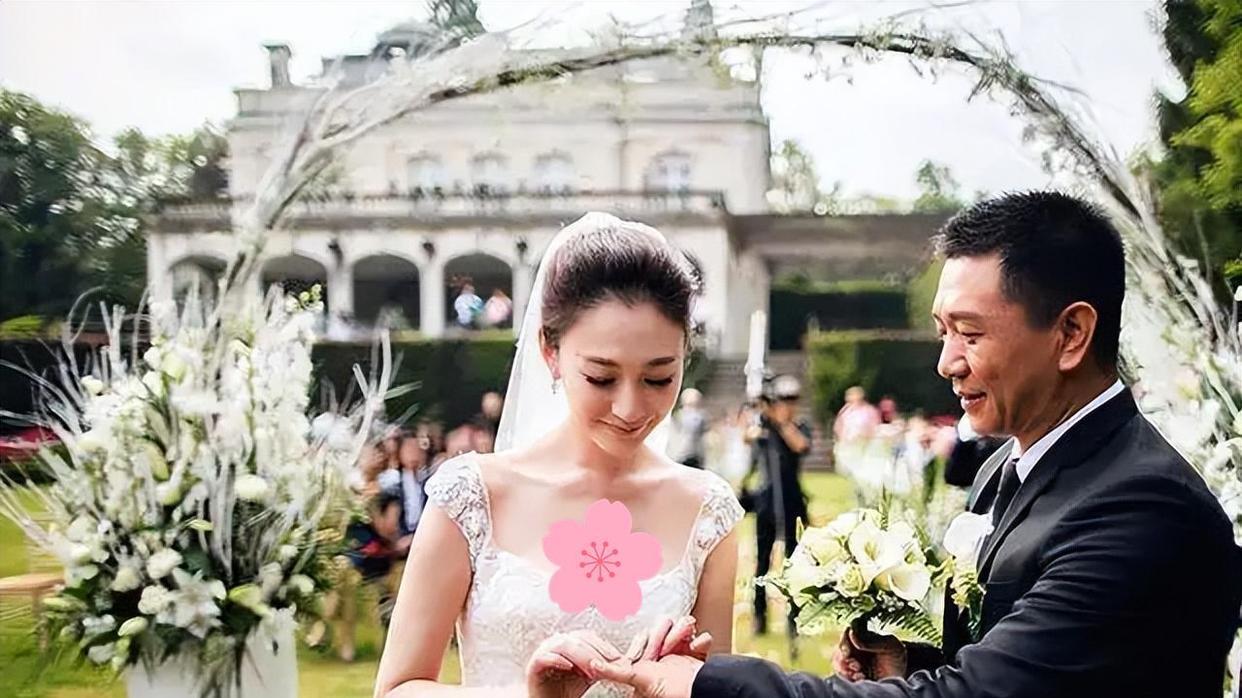 情路荆棘终见暖阳，李小冉的四段人生剧本