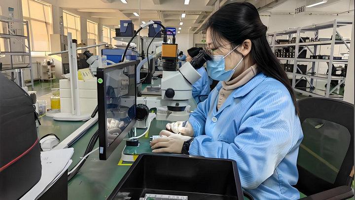 以"无接触全检"替换"人工抽检"，AI视觉检测完成生产制造产业升级