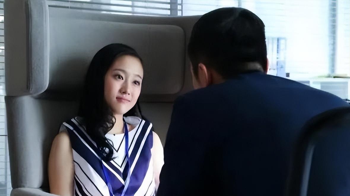 时隔17年，还记得《巴啦啦小魔仙》里的严莉莉吗？今成百万网红