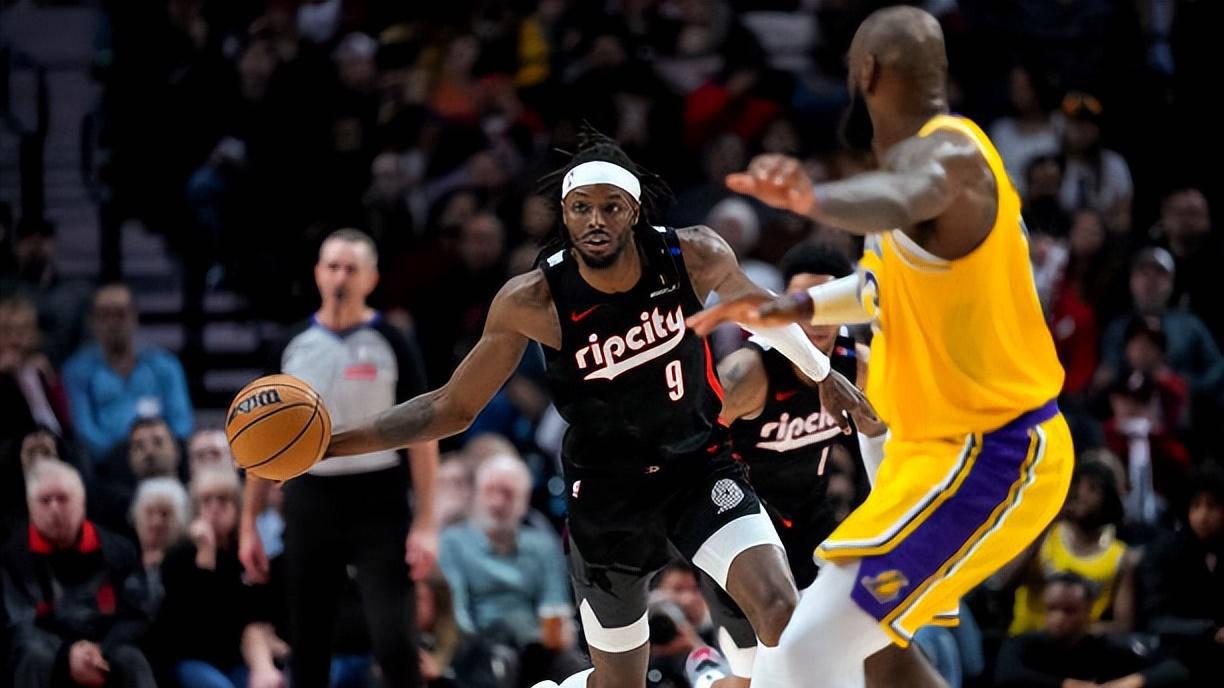 8-2！这就是格兰特替补和首发的区别，开拓者是否交易他已有答案