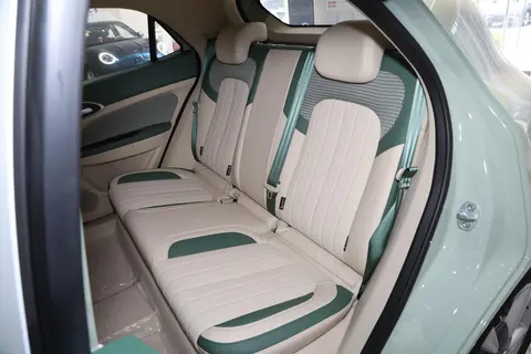 10万级纯电闭眼选？欧拉好猫2025款430km豪华型：通勤家庭两相宜