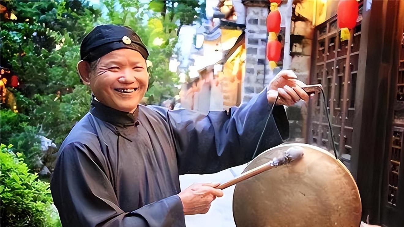 古代深夜为啥要打更，安静睡觉不好吗？古人的智慧令人折服