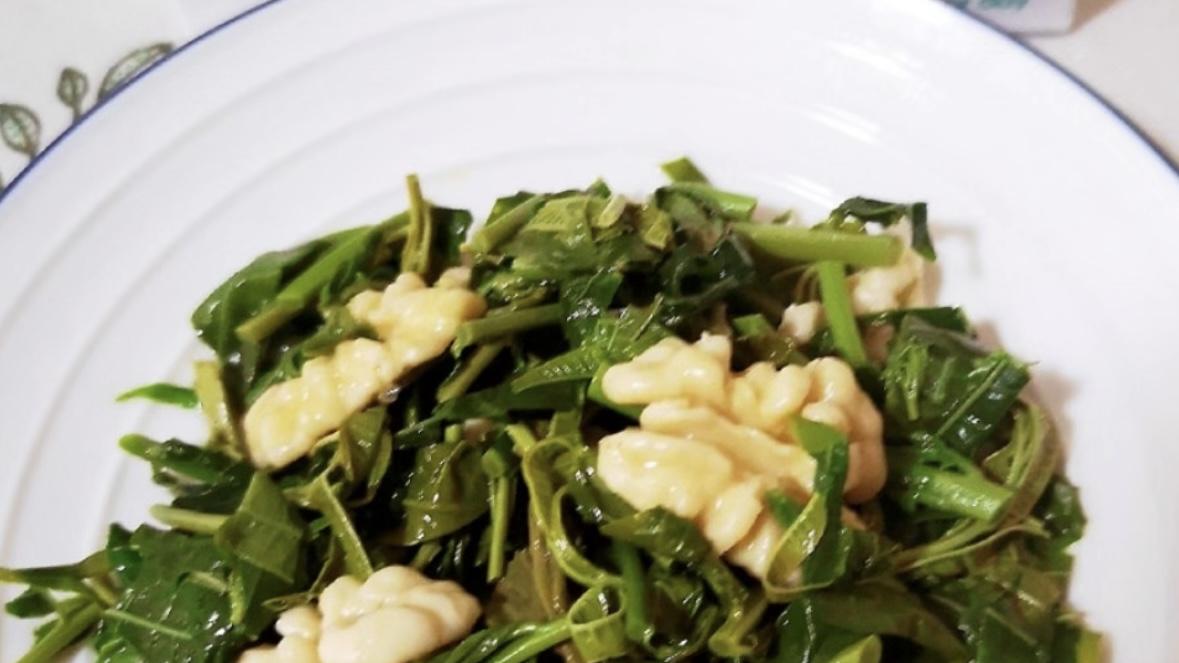 春芽长在春天里，也长到了我的胃里！