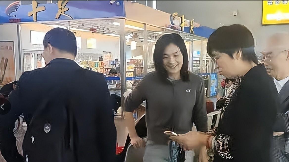 三十年前的离散，三十年后的重逢，单亲妈妈寻亲的真相究竟是什么？